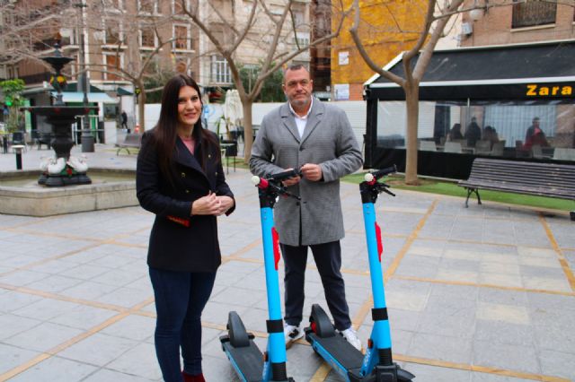 Lorca contará con 250 patinetes y 50 bicicletas de energía limpia como alternativa al transporte convencional