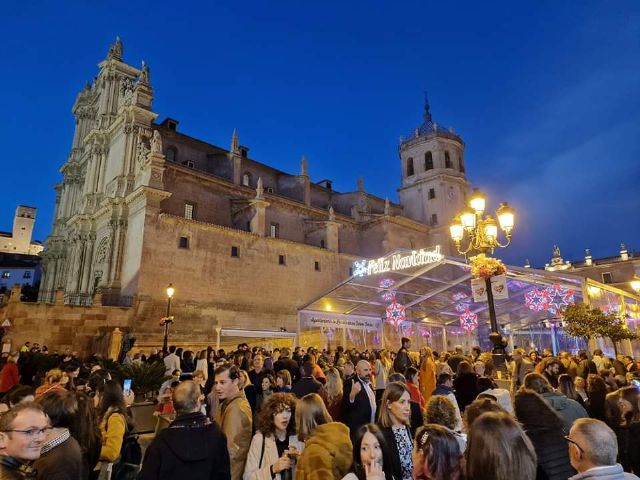 El operativo especial de Policía Local de Lorca en 'Tardevieja' y Nochevieja se salda sin incidencias reseñables y un buen comportamiento general de la ciudadanía