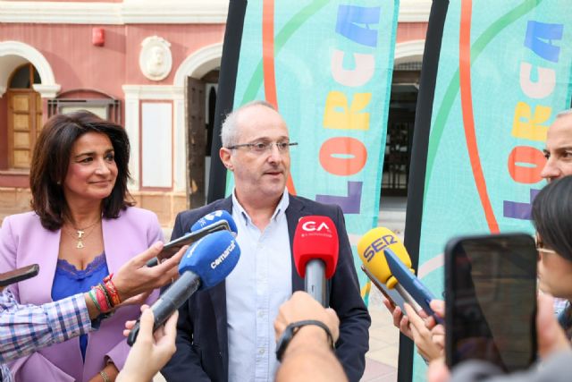 La Plaza de Calderón de la Barca será durante tres días escaparate de la diversidad del comercio de Lorca