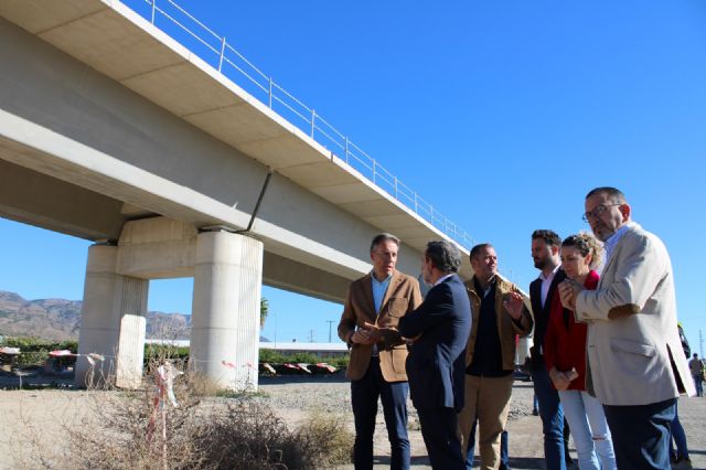 Fulgencio Gil Jódar: 'es irrenunciable que Lorca se convierta en estación referencial del Ave para toda la comarca. No podemos esperar al soterramiento'