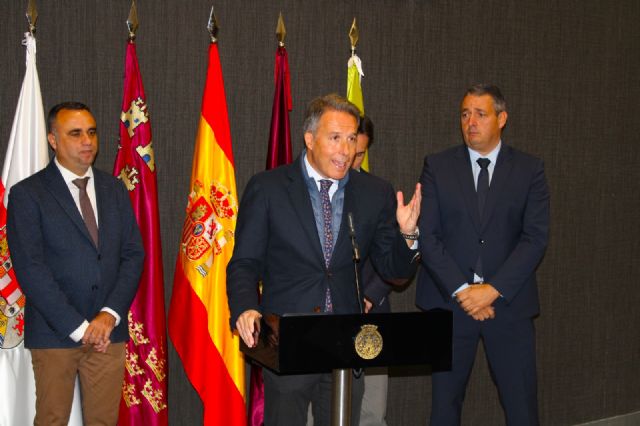 Lorca acoge una cumbre histórica en la que doce comarcas murcianas y andaluzas se unen para exigir la recuperación del tren con Granada