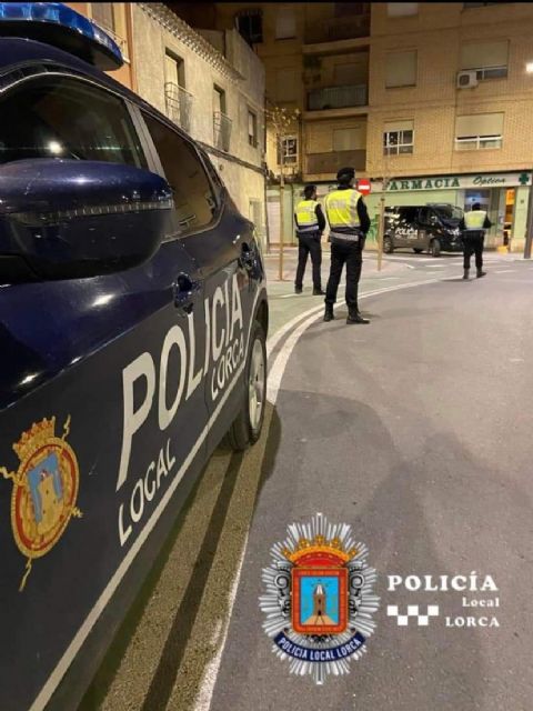 La Policía Local detiene a nueve personas por presuntos delitos de robo con escalamiento, amenazas graves, lesiones, contra la seguridad vial, violencia de género y atentado contra la autoridad