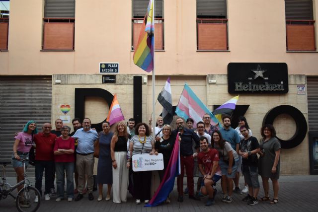 El Orgullo de Lorca se reafirma tras el robo de la bandera LGTBIQ+