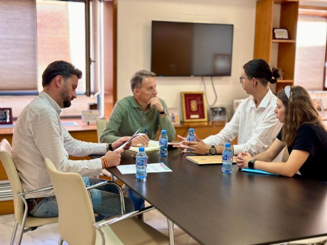 El Ayuntamiento y el Consejo de la Juventud de Lorca unidos en aras de la promoción del tejido asociativo centrado en los jóvenes