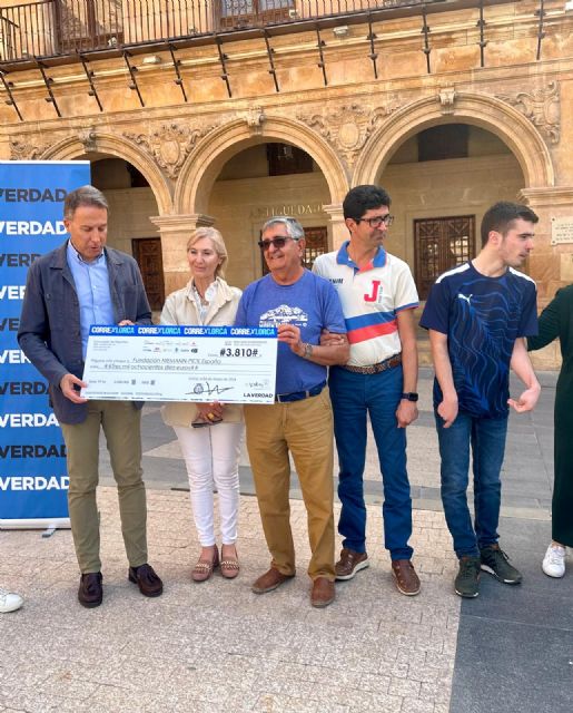 La Fundación Niemann-Pick recibe cerca de 4.000 euros de la recaudación de la carrera solidaria 'CorrexLorca'