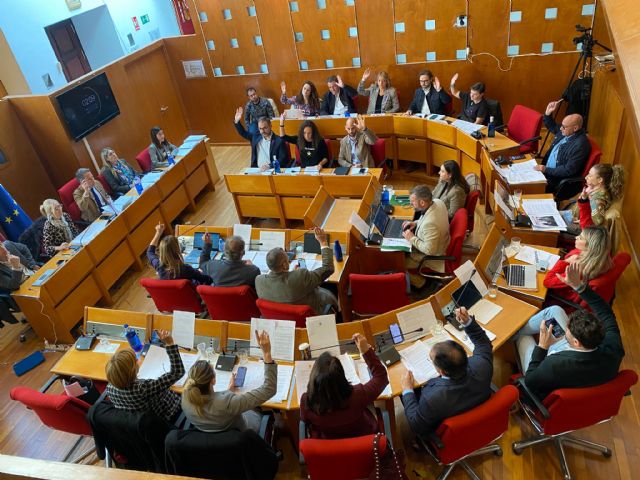 Partido Popular y VOX se alían en contra de los derechos de las mujeres en pleno 25N