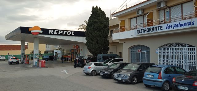 Un atraco a punta de pistola en la gasolinera de Las Palmeras se suma a la oleada de inseguridad ciudadana que se está sufriendo en todo el municipio