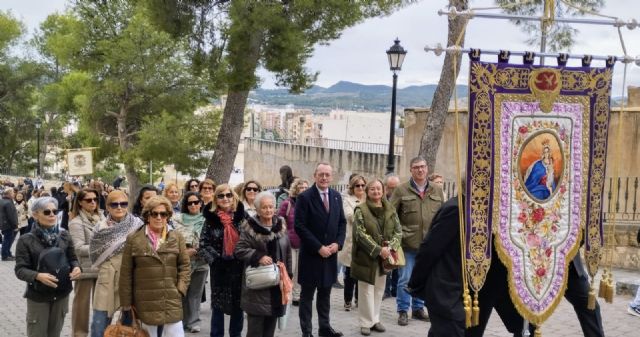 Un centenar de blancos peregrinan a Caravaca con motivo de las XXI Jornadas Diocesanas de Hermandades y Cofradías