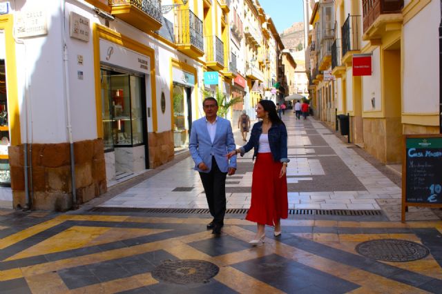 El Ayuntamiento convertirá el casco antiguo en un oasis de sombra para rebajar la temperatura en los itinerarios turísticos