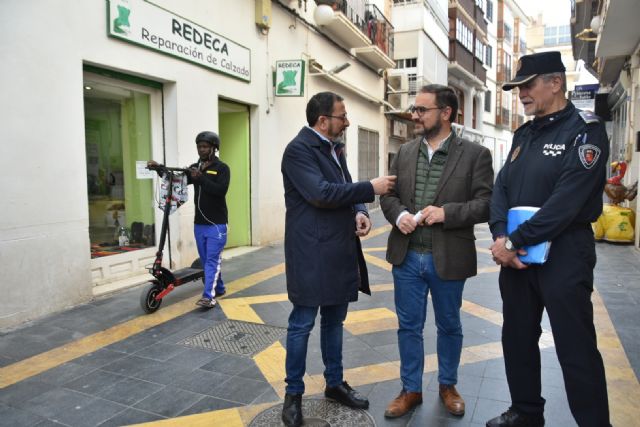 El PSOE insta a Fulgencio Gil a hacer cumplir la ordenanza de los patinetes eléctricos en Lorca, elaborada bajo la gestión de Diego José Mateos